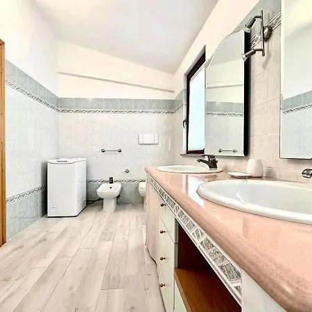 Apartment Pgs Immobiliare Srls Bellavista Maria Attico Con Vista Mare E Parcheggio Privato La Maddalena