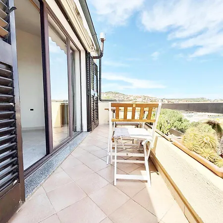 Pgs Immobiliare Srls Bellavista Maria Attico Con Vista Mare E Parcheggio Privato La Maddalena Apartment La Maddalena (Sassari)