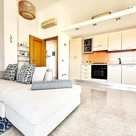 Pgs Immobiliare Srls Bellavista Maria Attico Con Vista Mare E Parcheggio Privato La Maddalena Apartment La Maddalena (Sassari)